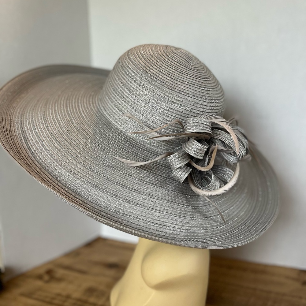 COPY - August hat company women’s wide brim gray hat New with tags